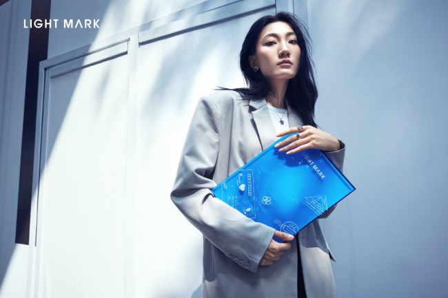 Light Mark X 中国邮政 以爱为名，用星守护”